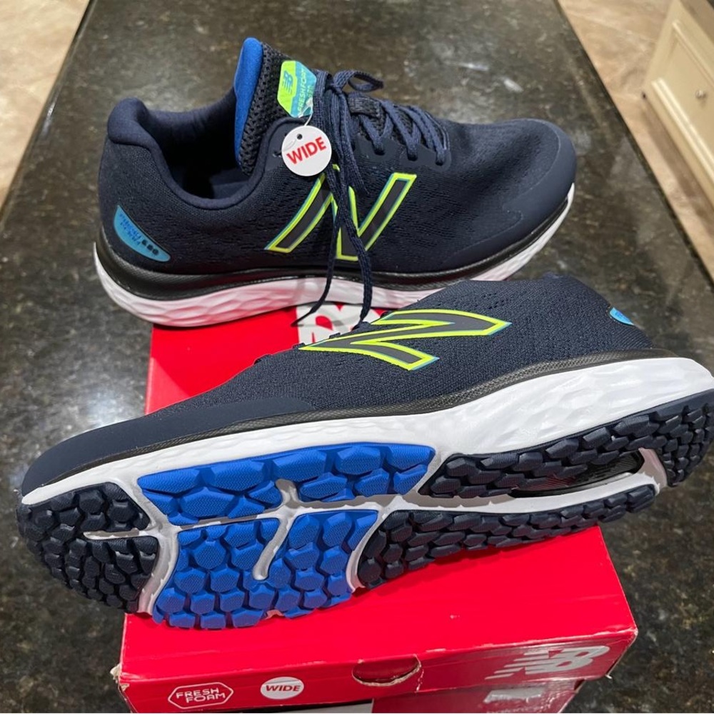 New Balance Fresh Foam 680 V7 Running Shoe -Men's 12 wide brand🔥new.📦to apo/ae